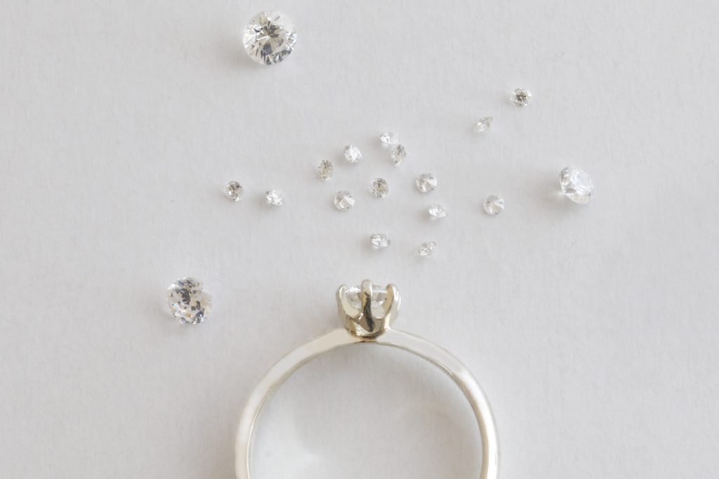 婚約指輪とは プロポーズのための準備期間 手作り指輪 ペアリング 結婚指輪のついぶ川越工房
